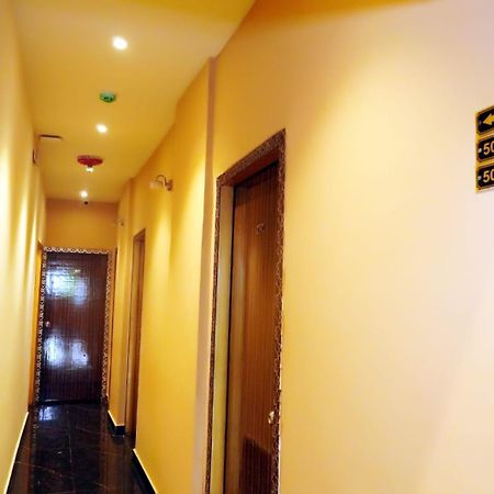 Hotel Golden Plaza Vashi 外观 照片