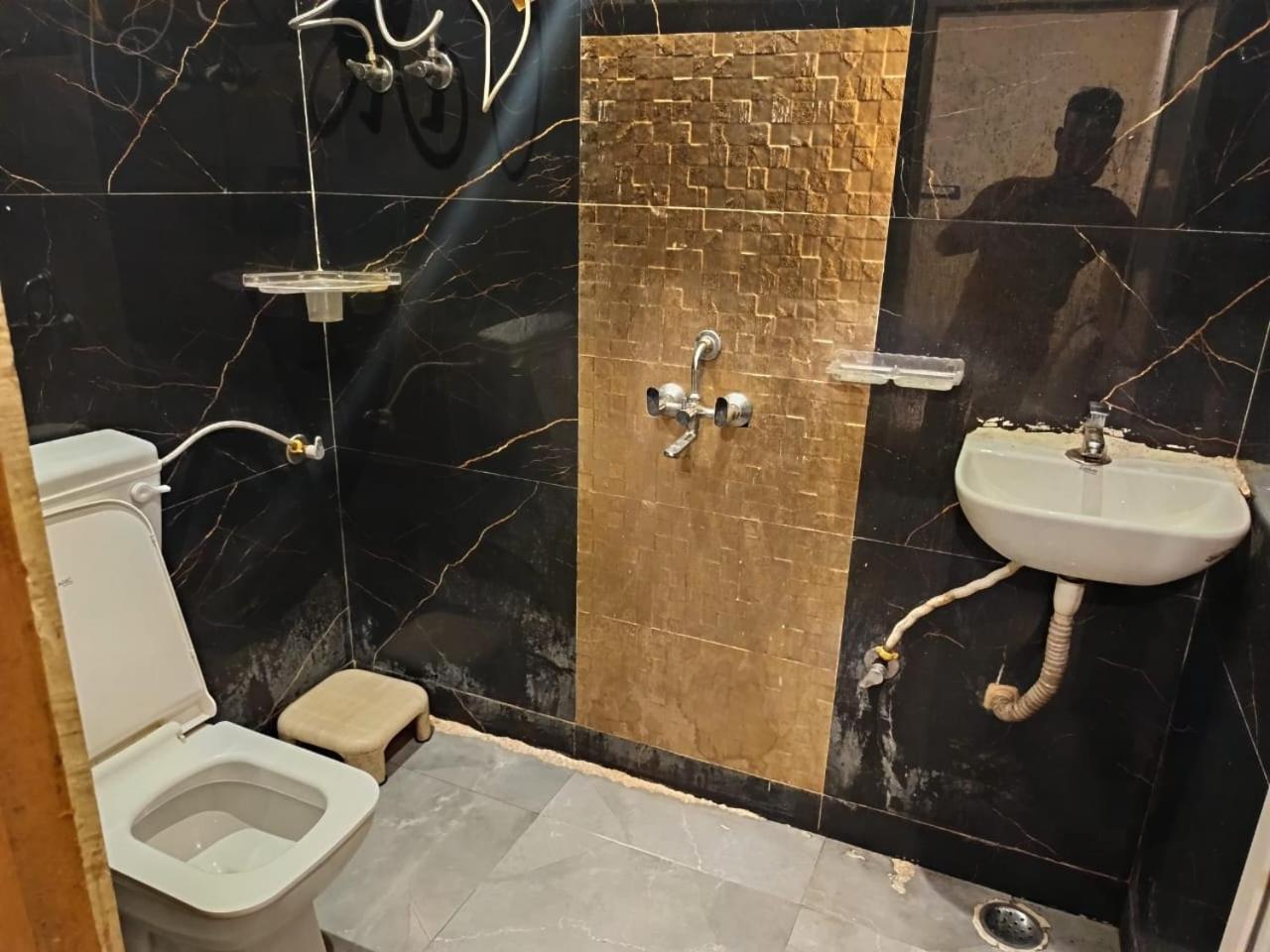 Hotel Golden Plaza Vashi 外观 照片